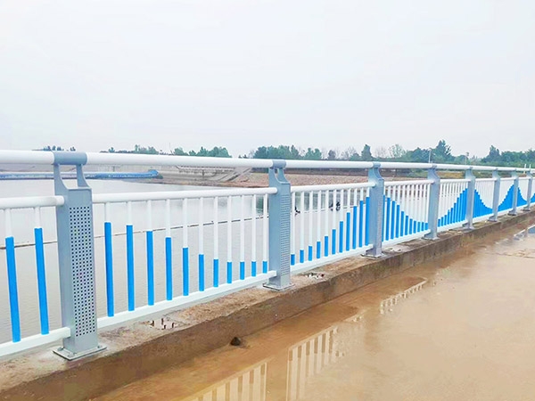 桥梁河流护栏